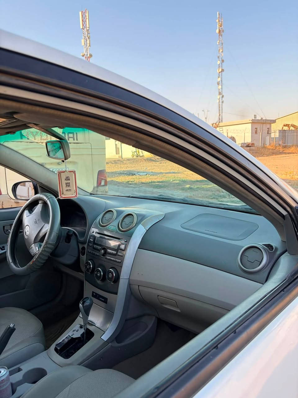بي وايدي ( 2014 byd g3) للبيع 
شرط التحويل والوكالة رقم كركوك دولي مسطرة 
سيارة خليجي بدون حادث 
محرك 1.8 بلادي كير بلادي 
موصافاتها فول 
كير اوتو 
بصمة 
دخول ذكي 
سلايت روف 
زينون
حساسات خلفية 
كشنات جلد 
وباقي مواصفات بي وايدي المعروفة 
…. 
بيها جاملغ واحد رش جمالية فقط بدون ضربة 

سعرها 49 ورقة وبيها مجال مكاني كركوك
الرقم: ***********
