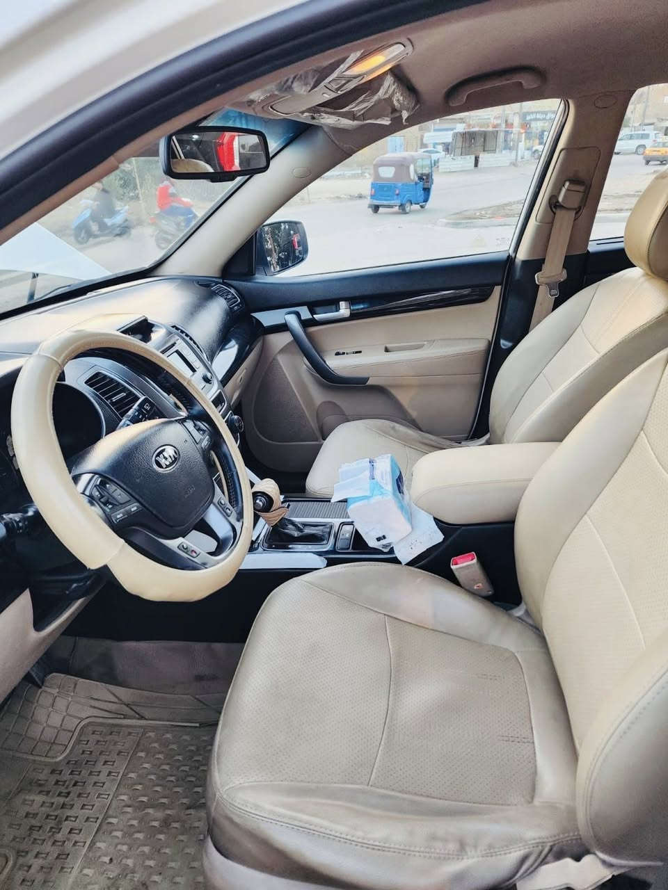 كيا سورنتو خليجي 2015
تبريد 3 قطع

كشن كهربائي

تايرات صار شهر مشدودة 

حدادية فول شركة موبس

مكفولة من الضربة كفالة عامة السيارة

كير ومحرك مكفول 

6 سلندر 

ماشية 240

7 راكب 

رقم بغداد الماني 

بصمة 

مراية شفط

سيارة باسمي تحويل ثاني يوم

السعر 198 وبيه مجال 

موجود اتصال و واتساب ***********
