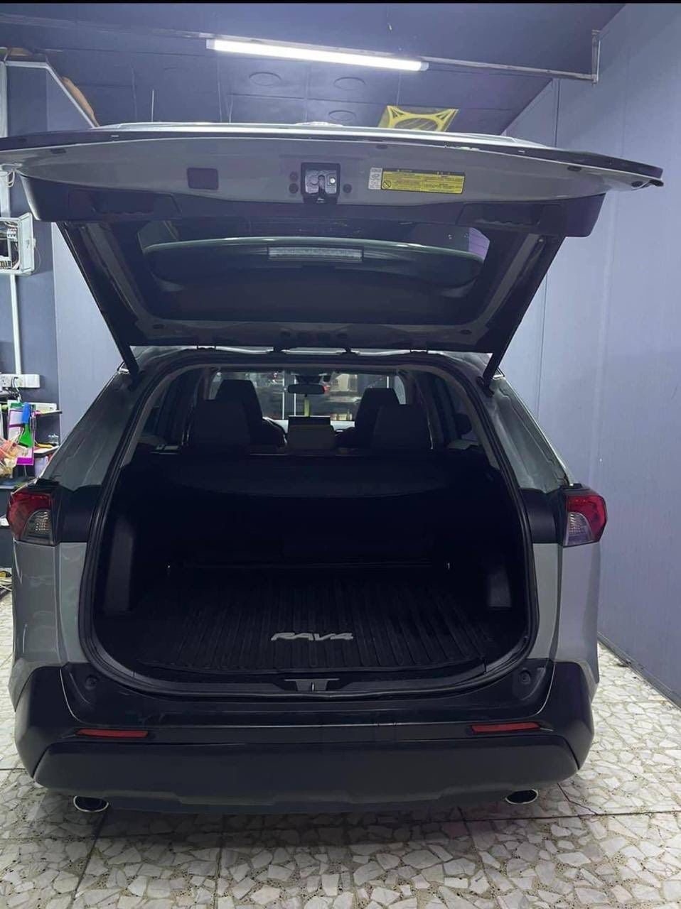 بسم الله
راف فور موديل ٢١ هايبرد بانزين سياره فول بدون ايرباك لون مميز رقم بغداد تحويل مباشر وترهم مراوس حادثه حلو تصليح باب الجنطه الخلفيه سعرها مناسب ب  ٢١٠.  وبيها مجال حك الجيه ترهم بيع ترهم مراوس

***********
