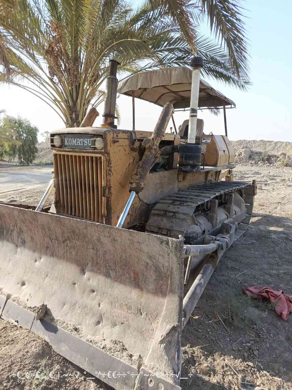 بلدوزر كوماتسو للبيع مكفوله كفاله عامه رقم بغداد مكان بابل سعر 25 اتصال‏‪***********‬‏
