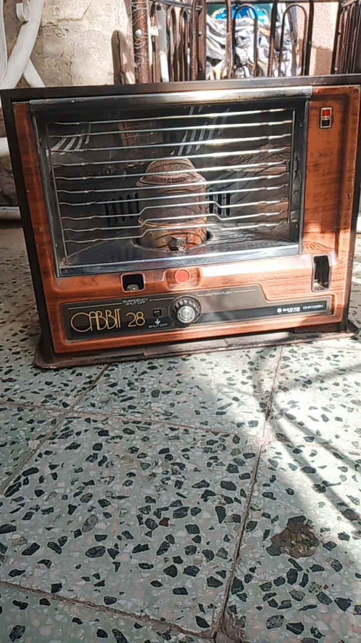 السلام عليكم غراض للبيع صوبه نظيفه ب60 الف كنفيره الحجم الكبير لمس وريمونت 3سرعات شغاله اوعلفحص نظيفه ب110الف سرير طفل نظيف معه الدوشك ب40الف كاروك نظيف كامل معه التول ماله ب25 الف مكانهن بغداد الدوره ابودشير *********** بغداد, العراق
