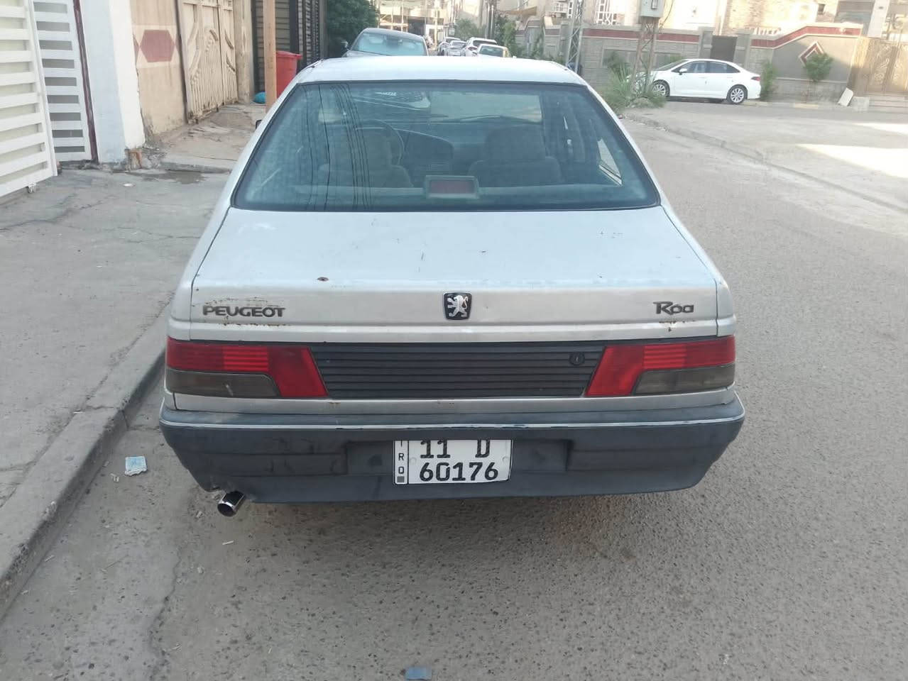 بيجو روى 2009 سيارة حلوة كير محرك جدد كشر نضيف بيها بس جاملغ امامي فقط مبدل الايمن باسمي السيارة مكانها سيديه رايدها  25 ورقة 
***********
