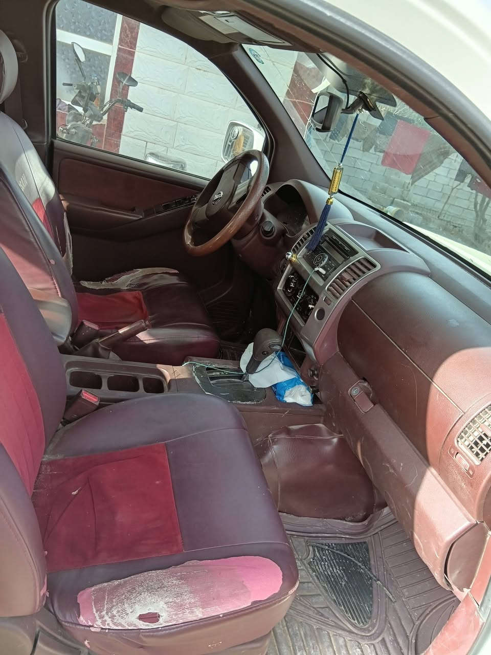 لبيع نيسان نيفاره موديل 2010 رقم سليمانية سنويه ل2028 كفاله عامه من صبخ  وتبديل محرك محور  VVt  اوتوماتيك تبريد  رقم انكليزي صدر  جديد تاير عنوان ديالى  جديد السعر
105 
رقم الهاتف ***********
