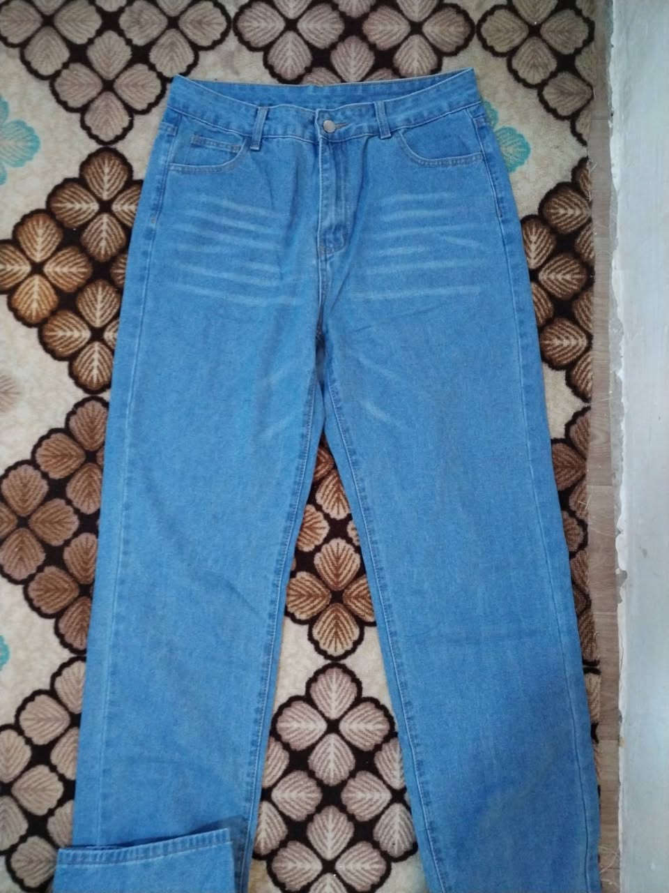 يالله السلام عليكم عندي شلعه ملابس نسائيه بيهم 35قطعه تقريبأ شي ان كله قطع تخبل وهاي صورهم ماخذتها ب160 ابيعهم ب120 فشل مشروعي واريد اسده


**إذا كنت صاحب هذا الإعلان وتريد حذفه لأي سبب، رجاءا أرسل رسالة إلى الدعم الفني**