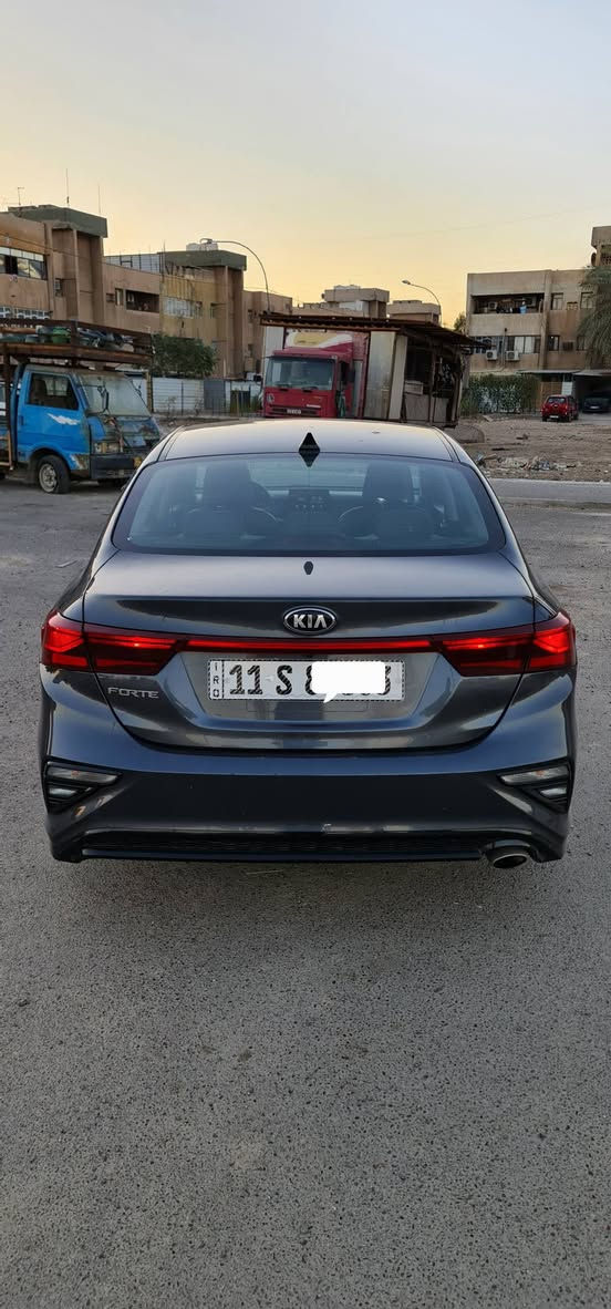 السلام عليكم
فورتي 2021 بغداد بسمي

محرك 2000 دوش  

الحادث بنيد فقط وبارد

ماشيه 52 جديده السعر 129

السيارة مابيها اي نقص

📍عنوان / بغداد الكرخ 

موبايل / ***********

⚠️⚠️غير موجود على الفيس
