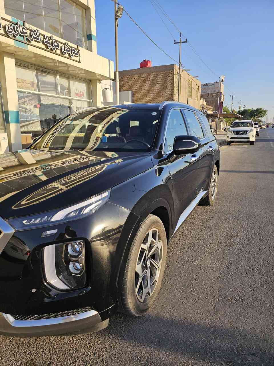 السلام عليكم
بلاسايد فول كليكرافي معروفه مواصفاته 2021 رقم الشاصي موجود ويه الصور السعر 215 السياره جاهزه موجوده بالنجف 
***********
