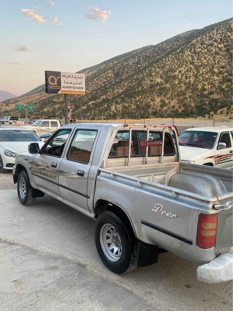 ***********/***********
پیکاب دیر ٢٠٠٧ نمونە لۆک لەسەر دەقی بیلادی ماوە ١٦٠ روشتوە سەیارەکە مەنفیست اسلە هەزە و پاکانەی بۆ کراوە بەشەرتی خرامە هەمو گیانی لەسەر بیلادی ماوە گیر مکینە اکسلی بەشەرتە سبوخ بەشەرتە هەر جوار تایەی تازەی بۆ بەستراوە بەس لئخورینی دەویت سەیارە نمونەیە ماشاللە أربيل, العراق
