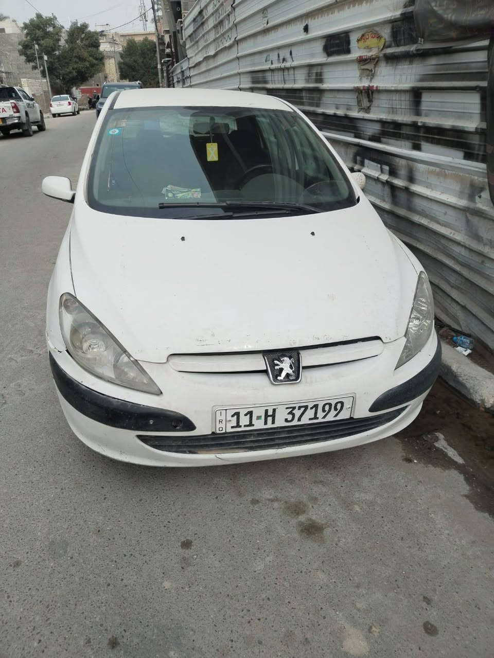 السلام عليكم يبجو 307 مديل 2005 
كير مكينه جدد مكينه 2200 
تخم تاير جدد 
بدون ضرر السيارة 
بيها مشكله فصله جويتر 
باسمي تحويل ثاني يوم 
مكان السيارة بغداد الدولعي 
سعر السيارة 45 بي مجال 
***********
