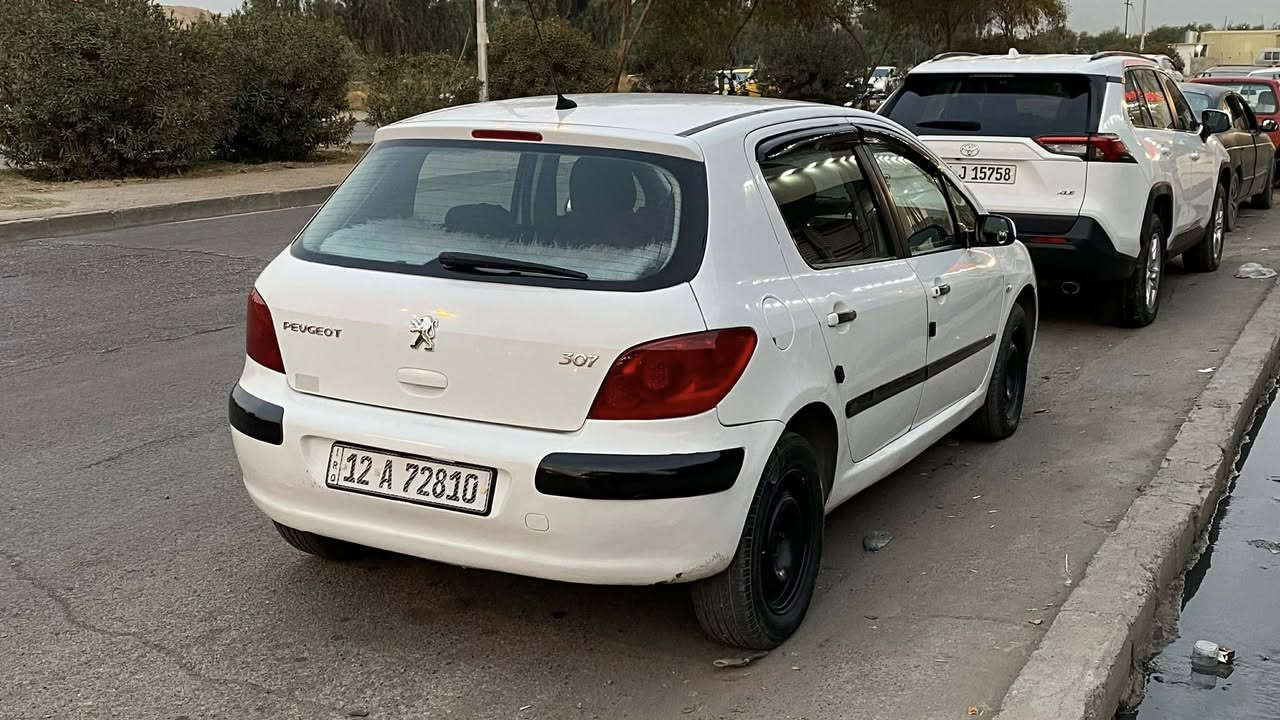 السلام عليكم ورحمه الله وبركاته
بيجو  307 2006  كير ومحرك كصه جداد  تبريد  ثلج  سياره نضيفه وعليها ادامة كاملة  شاشة وكامره خلفيه سياره بسمنا تحويل ثاني يوم  . الضرر بابين مبدلين  السعر ٥٨$ شراي خابر وتدلل ‭0778 101 1851‬
