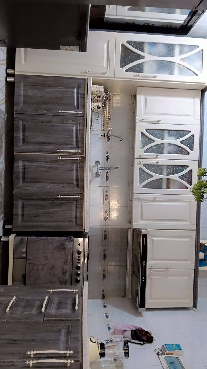 الكاونتر مأخذي بمليون ونص أبيعة بمليون
ميز الطعام ب250
البردات أثنين ب50
جديد ولا كأنه مستخدم 
العنوان الشعب
للتواصل على الرقم ***********
