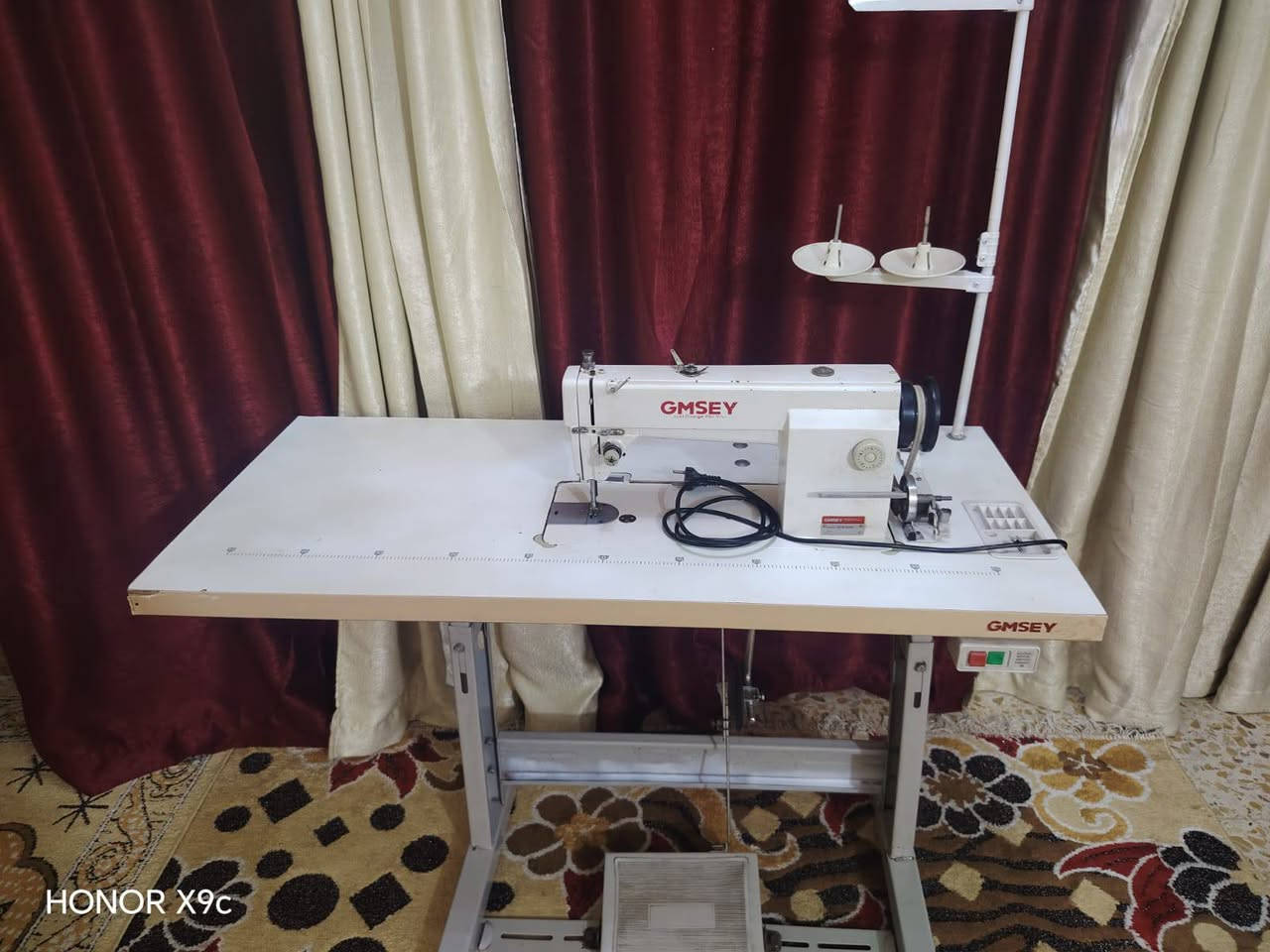 جمسي الباب الاول الاصلي 

شرط الفحص والشغل 
بعدهه بالنايلون 
مكينه جدااا نظيفه 
تخيط كافه انواع الاقمشه


**إذا كنت صاحب هذا الإعلان وتريد حذفه لأي سبب، رجاءا أرسل رسالة إلى الدعم الفني**
