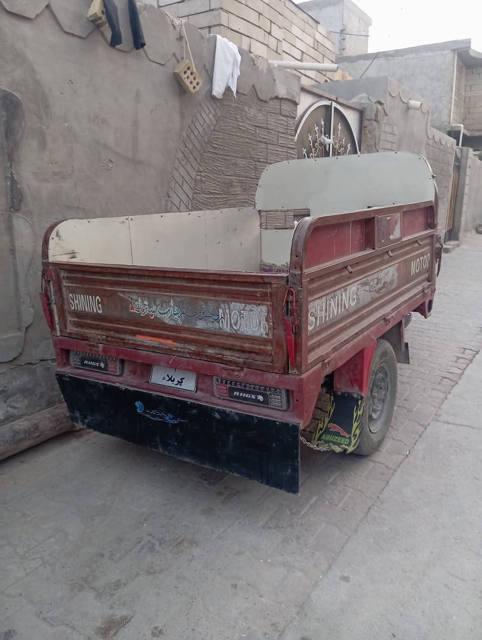 سلام عليكم  ستوته   موديل 2011 اوراق اصولي.  كهربئيات كامل هورن سلف كلوب عالي ناصي اشاير دبل. التصال عله الرقم *********** واتساب. او تصال رقم
