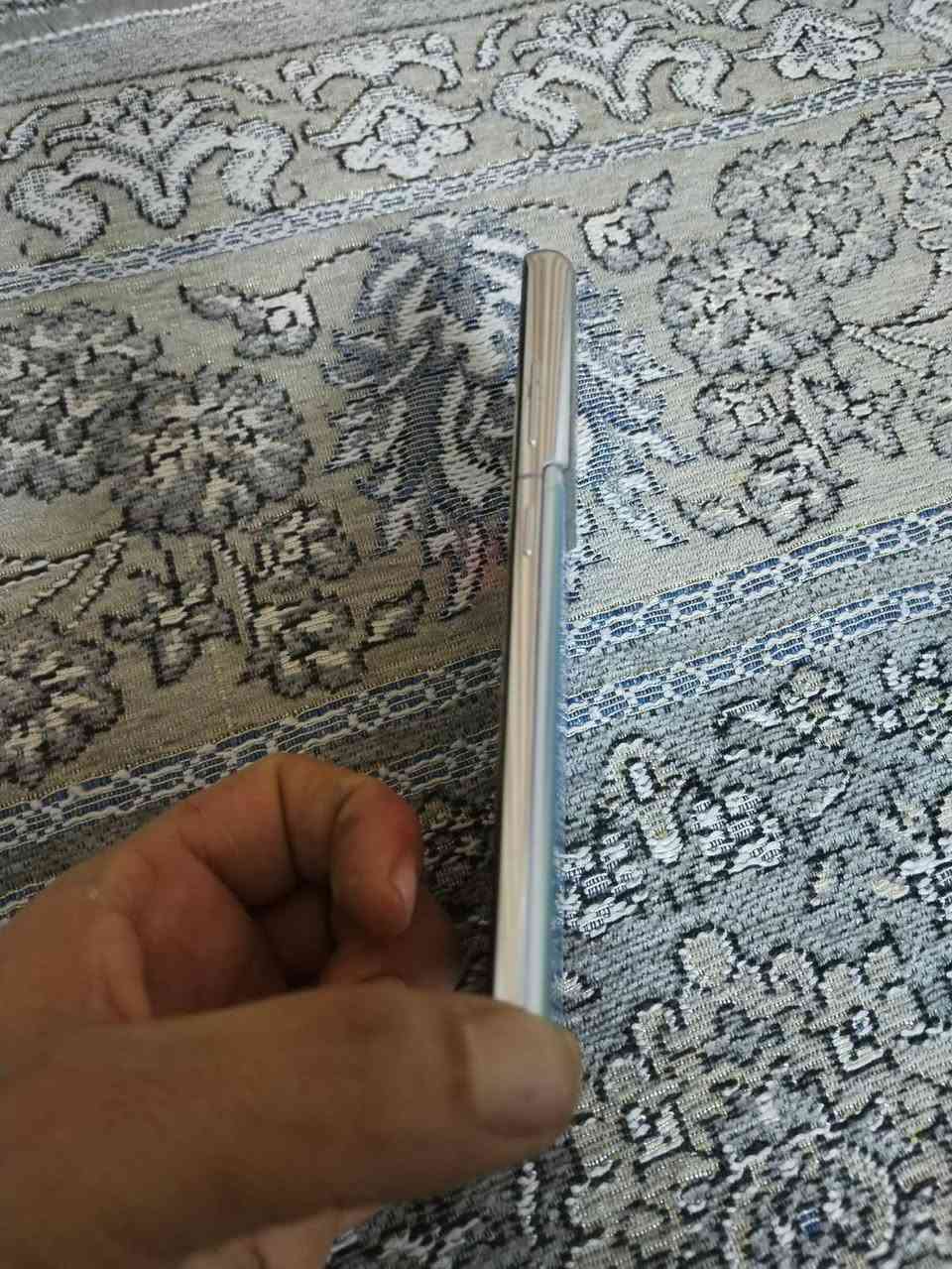 عندي اس ٢١ الترا اريد ابيعه  الجهاز سيم كارت واحد 
ويشتغل نظام الاي سيم يعني شريحه الكترونية 
الذاكرة ٢٥٦ 
عشوائية ١٢ 
الجهاز ممفتوح 
شحن مظبوط ١٠٠ ب ١٠٠ 
رايده ب ٤٠٠ الف
مكاني كركوك حي عدن يم خدمات باريس
لمسه مي
التاج مالته مي النجف, العراق


**إذا كنت صاحب هذا الإعلان وتريد حذفه لأي سبب، رجاءا أرسل رسالة إلى الدعم الفني**