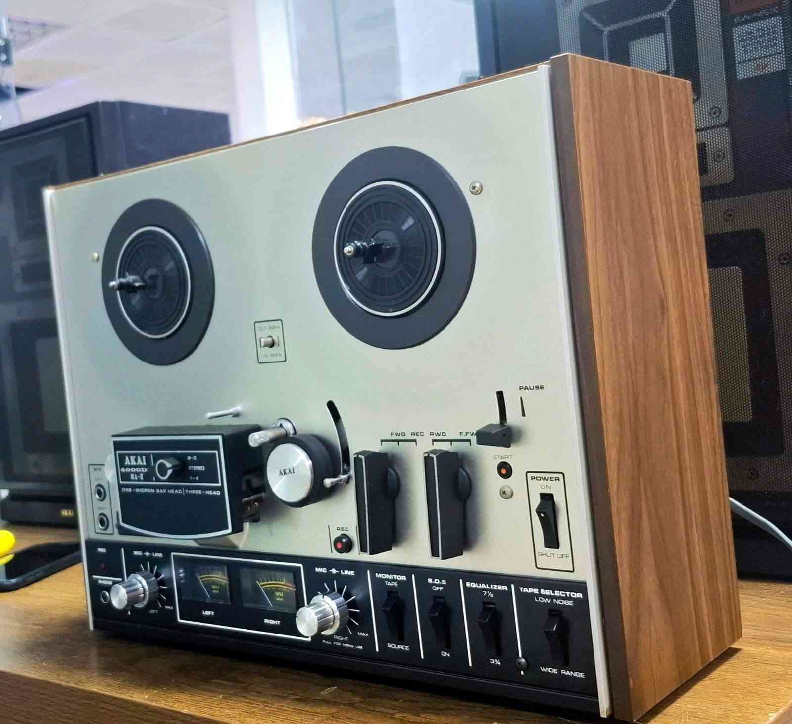 AKAI 4000DS 
جهاز تيب بكره اكاي موديل 
نظیف و شغال
٤ تراك
٣ هيد
سعر / 200 الف
مكانی اربیل
یوجد توصیل


**إذا كنت صاحب هذا الإعلان وتريد حذفه لأي سبب، رجاءا أرسل رسالة إلى الدعم الفني**