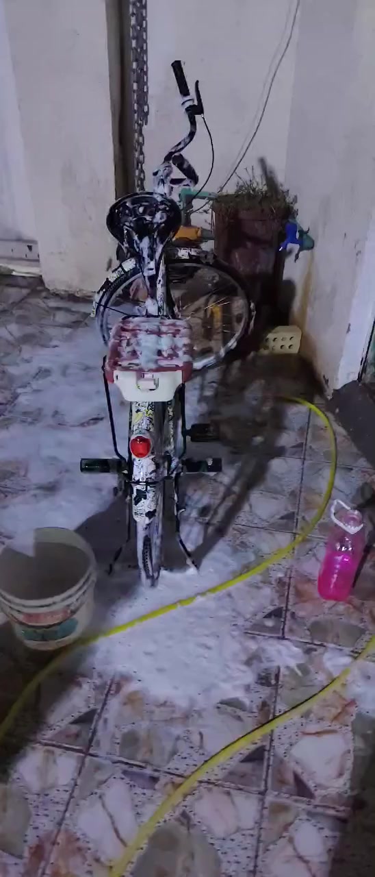 سلام عليكم بايسكل للبيع 90 وبي مجال كربلاء ***********
