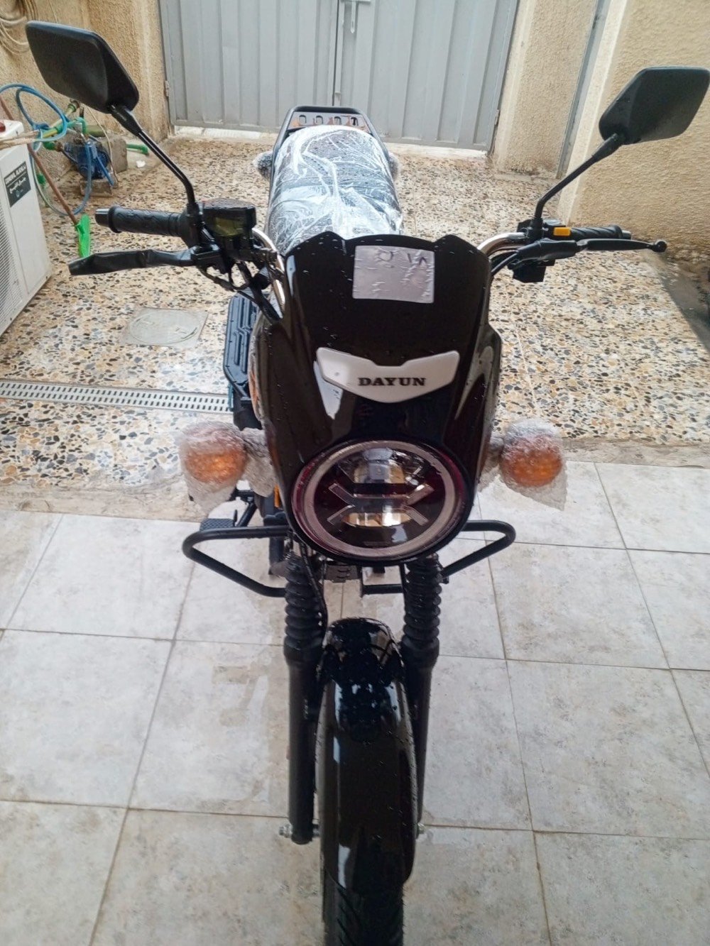 سلام عليكم دراجه دايوان باب اول استخدام شخصي  فول نضافه كفاله عامه من كلشي مكاني بغداد الدوره السعر مليونين 300 أو بيه مجال شي قليل ***********