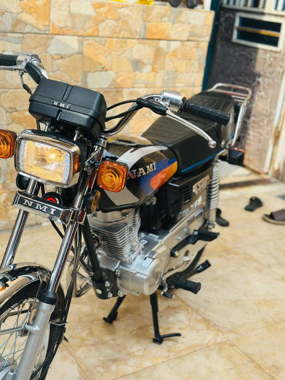 سلام وعليكم شباب دراجه البيع توه مسحوكه اول تبديله دهن له دراجه نضيفه سعر خاص تواصل عل هاذ رقم ***********
