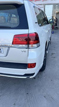 لاندكروزر ٦ سلندر • ٢٠٢٠ • ٥٥ ألف