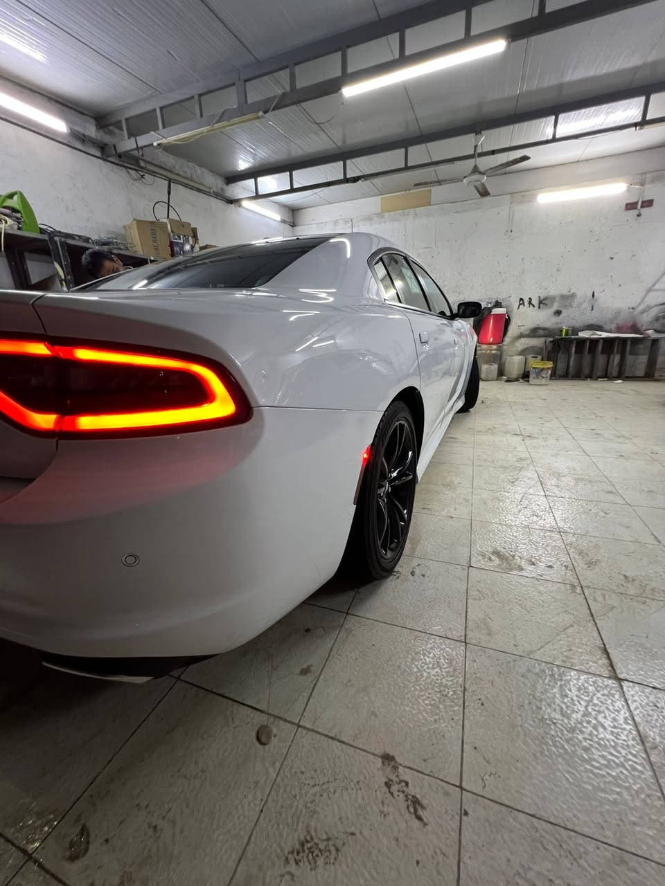 السلام عليكم جارجر موديل ٢٠٢٢ حادث بس بنيد والباقي كفاله ماشيه ٥٨  محدثه بنيد ودعاميات جيتي رقم أربيل السياره احله من الصور مكاني بابل *********** سياره جاهزه ما بيه اي نقص
