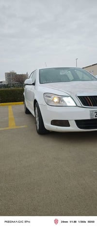 شاشة آيباد • قفل رباعي • ٢٠٢٩