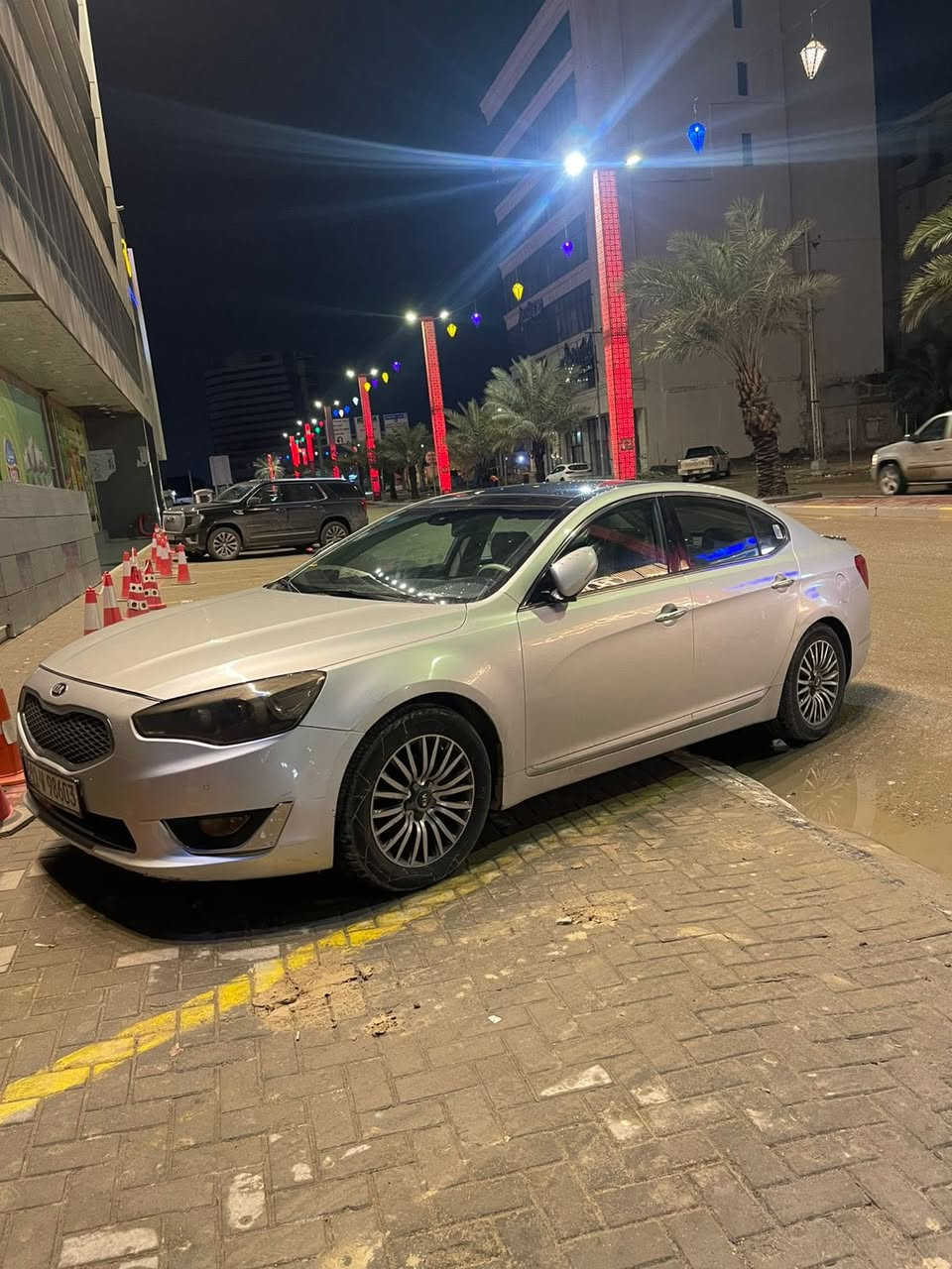 للبيع مكفوله ماعده باردات قليله او صبغ الداير المدكر الخلفي كلش قليل السياره خليجي  مديل 14فول الفول اريد سياره عالية مراوس *********** 
السعر 135 البصره
