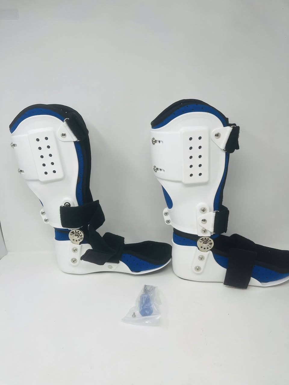 دعامات عدد ثنين قياس M


**إذا كنت صاحب هذا الإعلان وتريد حذفه لأي سبب، رجاءا أرسل رسالة إلى الدعم الفني**