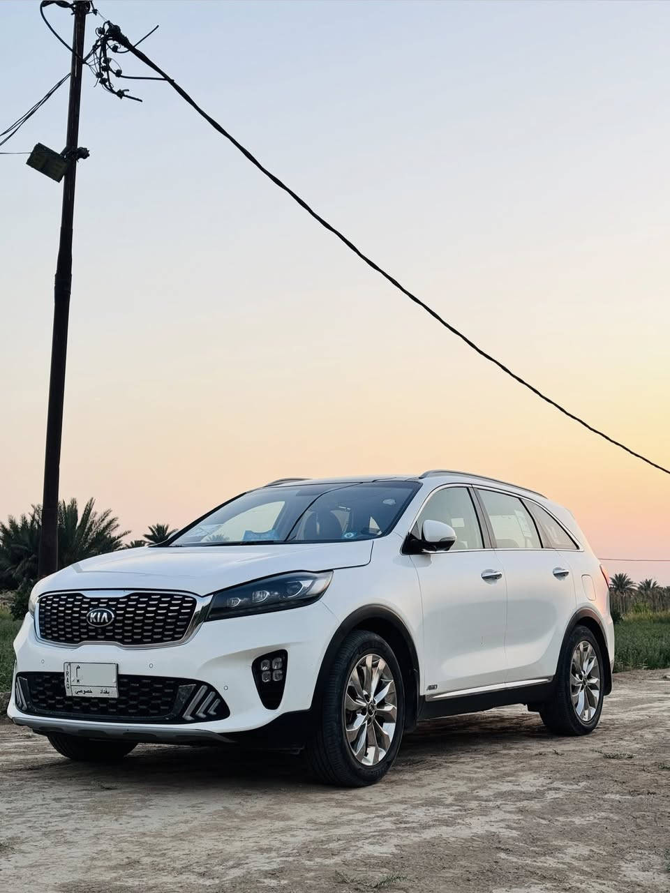 السلام عليكم ورحمة الله وبركاته
🏷️ للبيع  
نوع السيارة : كيا سورينتو Kia Sorento 
سنة الموديل : 2020 
الفئة : GT LINE 
سعة المحرك : 3600 - V6 

⭐️بأسمي رقم بغداد تحويل ثاني يوم 

🎖️ المواصفات : 
- تحكم ستيرن 
- كراسي الأمامية كهرباء 
- تدفئة / تبريد 3 قطع 
- تدفئة / تبريد كراسي 
- مثبت سرعة 
- رادار 
- سماعات محيطي 
- سايد بريك كهربائي - Sidebreak 
- كاميرات 360 درجة ( امامي - جانبي - خلفي ) 
- مري شفط 
- تشغيل عن بعد 
- شاحن لاسلكي - Wireless
- صندوق كهرباء 
- ويل حجم 20 
- شاشة ابل كاربلاي - Apple CarPlay
- تخم تاير جديد 
- تخم حدادية جديد ( امامي - خلفي ) 
- نظام ترحيب 
- سقف بانوراما - panorama
- عداد المشي : 100,000 km
- نظام فور ويل ALL WELL DRIVE 
- داخل نضيف جداً 
وبعد بيها هواي مواصفات ما مذكورة 
• مكفول كفالة عامة 
( السيارة ما متعوبة استخدام خاص ) 
📞 للاستفسار اكثر : 
*********** 
***********
واتساب - اتصال
