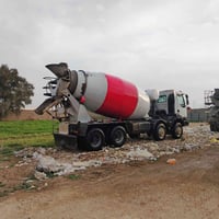 للبيع خباطه رينو 2003 محوره بم ونوزل جدر 11م السعر 260 ورقه وبيها  مجا...