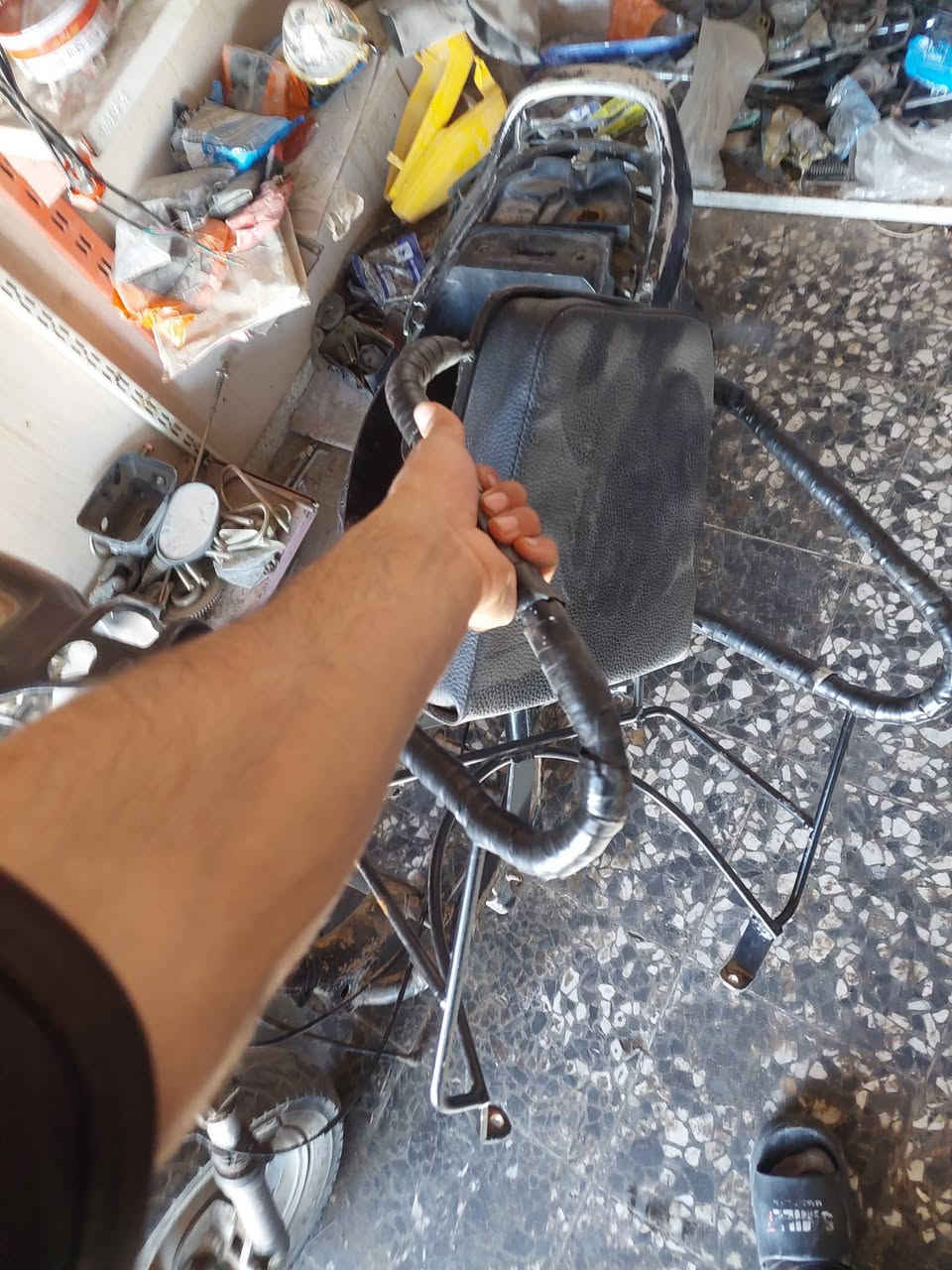 سلام عليكم شاصي مال فراشة البيع ٧٠ الف هوة غراضة عندي كرسي مال ماكس هم البيع ب ٢٥


**إذا كنت صاحب هذا الإعلان وتريد حذفه لأي سبب، رجاءا أرسل رسالة إلى الدعم الفني**