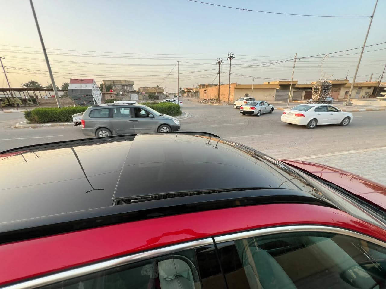 سلام عليكم  توكسان موديل 2023 لبيع او مراوس
السيارة فول فول  1/1 مواصفات 

1.رادارات أمامية+خلفية

2.حساسات أمامية+خلفية

3. اربع كاميرات 360درجة

4.اشاير بل مري +مري كهرباء 

5.عدسات زينون ليد 

6.جنطة كهرباء 

7.تشغيل عن بعد

8.تحريك السيارة للامام +الخلف عن طريق البصمة 

9.كشنات جلد لون أوف وايت مميز 

10.تدفئة المقاعد الخلفية 

11.تدفئة +تبريد المقاعد الأمامية

12.هيتر ستيرن

13.خزن ميموري

14.كشن السائق +الصدر تحكم كهرباء بل كامل 

15.سماعات الشركة العالمية BOOS

16.مانع انزلاق 

18.تحديد مسار 

19. قيادة ذاتية

20.مثبت سرعة

21.شفتات ستيرن

22.اربع مودات قيادة 

23.شاشة عدادات كهرباء +تغير شاشة العدادات حسب مود القيادة 

24.السيارة بصمة

25.سايد بريك بصمة

26.أوتو هولد

27.گير دگم

28.نضام LOCK 

29.نضام نزول المنحدرات

30.شاشة حجم چبير

31.شحن لاسلكي 

32. منظومة تحكم التبريد بل كامل لمس

وبعد اكو هواي مواصفات ما مذكورة السيارة دخول جديد فحص مؤقت تترقم جميع المحافضات 

الضرر . موضح بل منشور الباب خلف السائق مصلح ما مبدل +الچاملغ الخلفي شبر بارد بل چاملغ بدون أيرباك غير هيج مكفولة كفالة عامة

السيارة لون احمر ملكي مميز مو عادي

للاستفسار و معرفة السعر ***********
