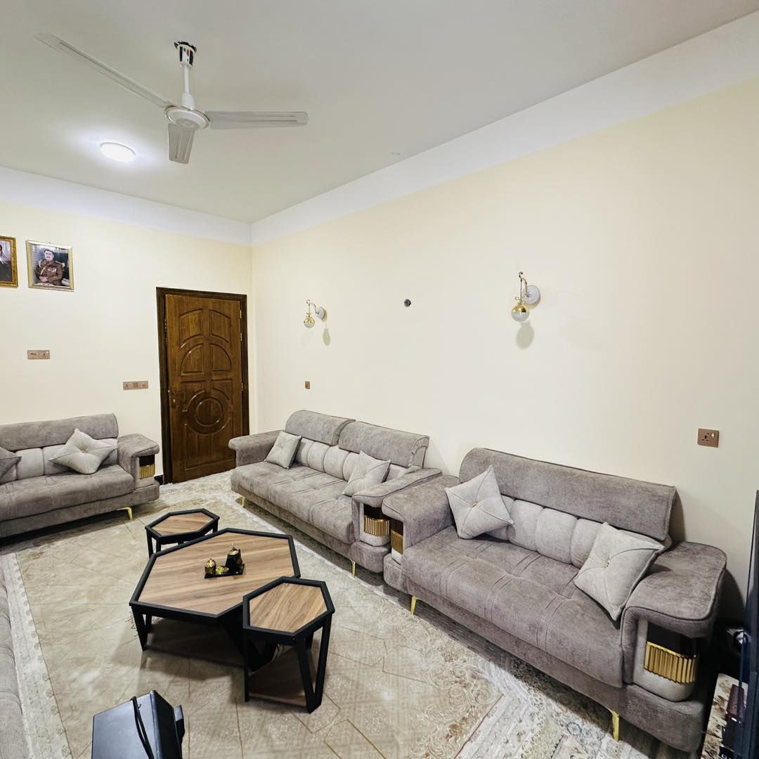 ✅#دار_للإيجار  ___مع (الكاونتر ➕الطباخ) فقط

🏗️📍المــــــــوقع// حي الأمام علي (ع)

        ✅بناء حديث درجة أولى ✅

✏️المســـــاحة//150 متر (واجه 7.5✖️20)

⭕️⭕️عرض الشارع 10متر

🧱🧱طـــابق الأول // يحتوي ع (غرفة نوم 🛌 ➕هول➕ صالة➕ مجمعات صحية عدد 2➕كراج سيارة 🚙 
🧱🧱طابق الثاني//غرف نوم 3 ➕مجمع صحي ➕هول

 🏫📚نستقبل جميع عروض البيع و ترويجها بإعلانات ممولة 
      للمزيد من التفاصيل الاتصال او المراسلة خاص 

حسين السعيدي ***********_ ***********
حجي حسن السعيدي ***********          
علي السعيدي ***********_ ***********

 📍موقع المكتب  📌 الحله - حي الامام
