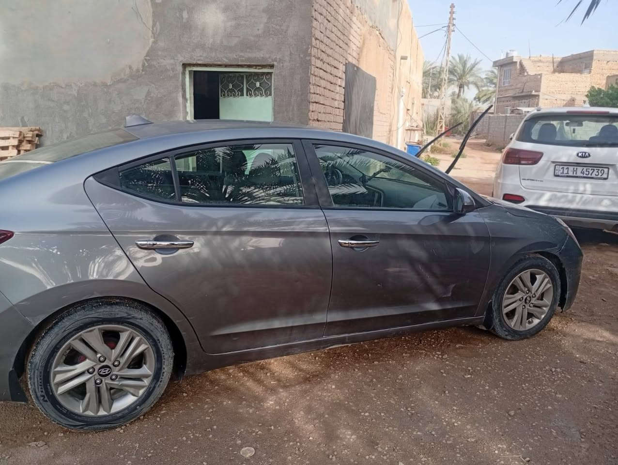 النتره للبيع موديل 2019
بيه السونار البنيد سرقه من امريكه بدون حادث وصبغ بلجمالغ الخلفي الي بجهة السائق وصبغ بلباب الصدر 
السعر 116
***********
