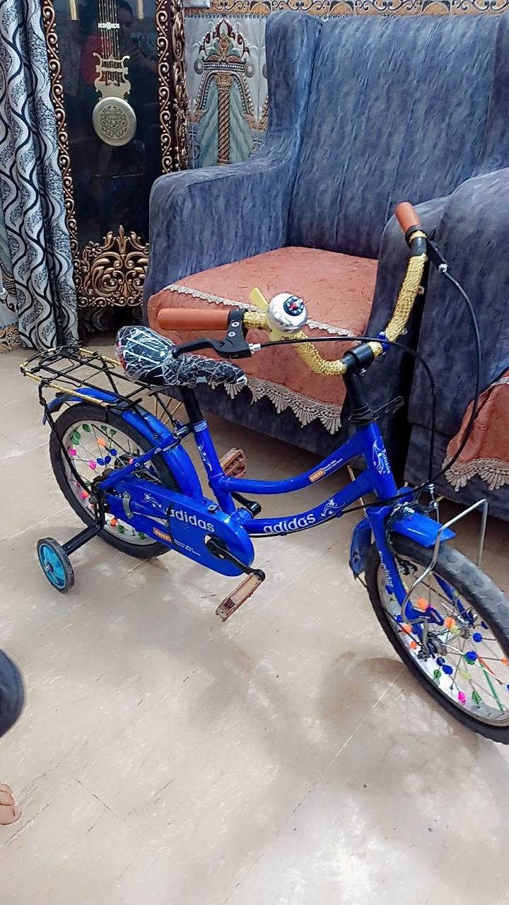 بايسكل جوبلس اصلي سعر ٤٥ كلش نظيف مكاني بغداد الكرخ


**إذا كنت صاحب هذا الإعلان وتريد حذفه لأي سبب، رجاءا أرسل رسالة إلى الدعم الفني**