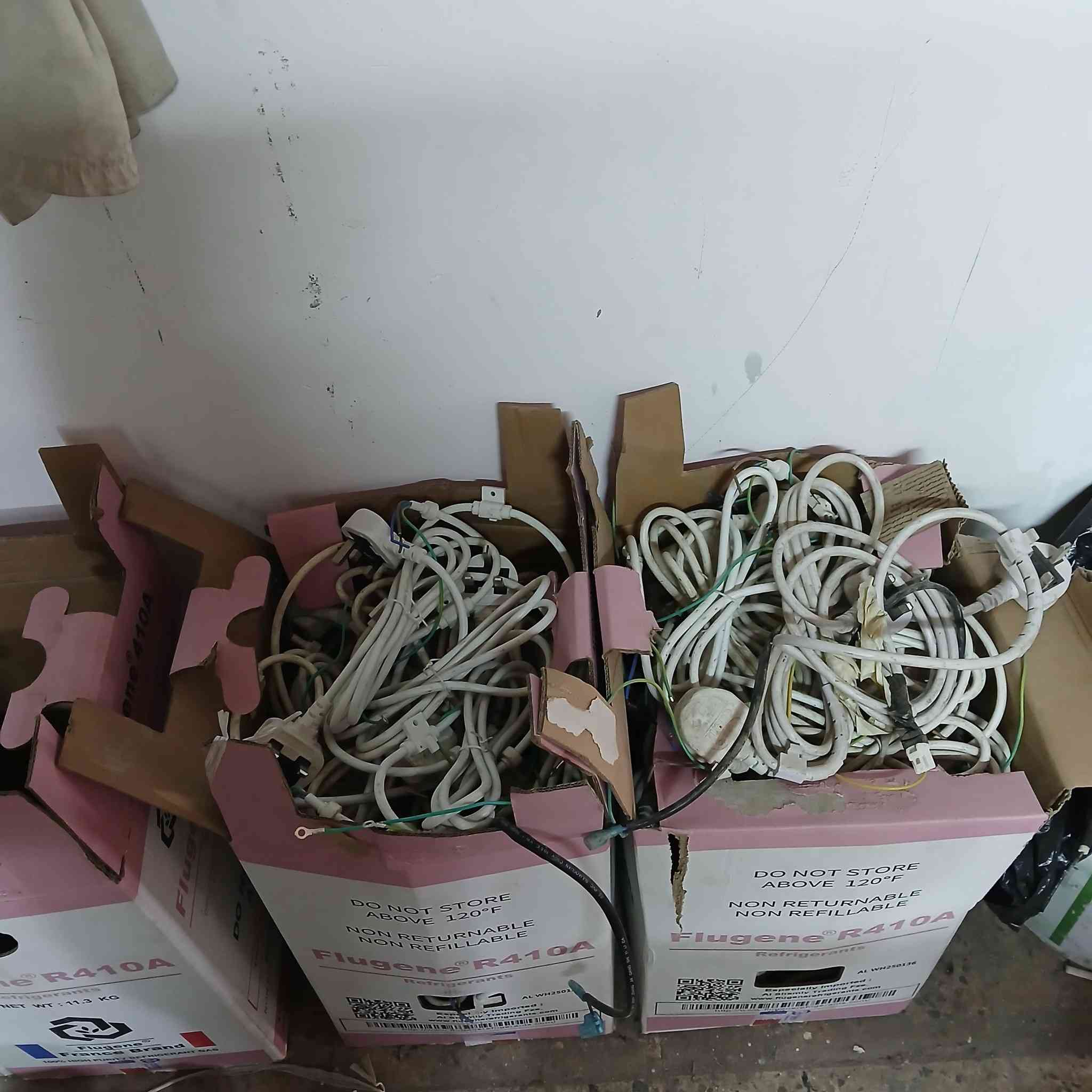 كيبل كهرباء للبيع حجم 2×1.5 سعر القطعة 1.250 الطول 2 متر للتواصل التفضل على الخاص


**إذا كنت صاحب هذا الإعلان وتريد حذفه لأي سبب، رجاءا أرسل رسالة إلى الدعم الفني**