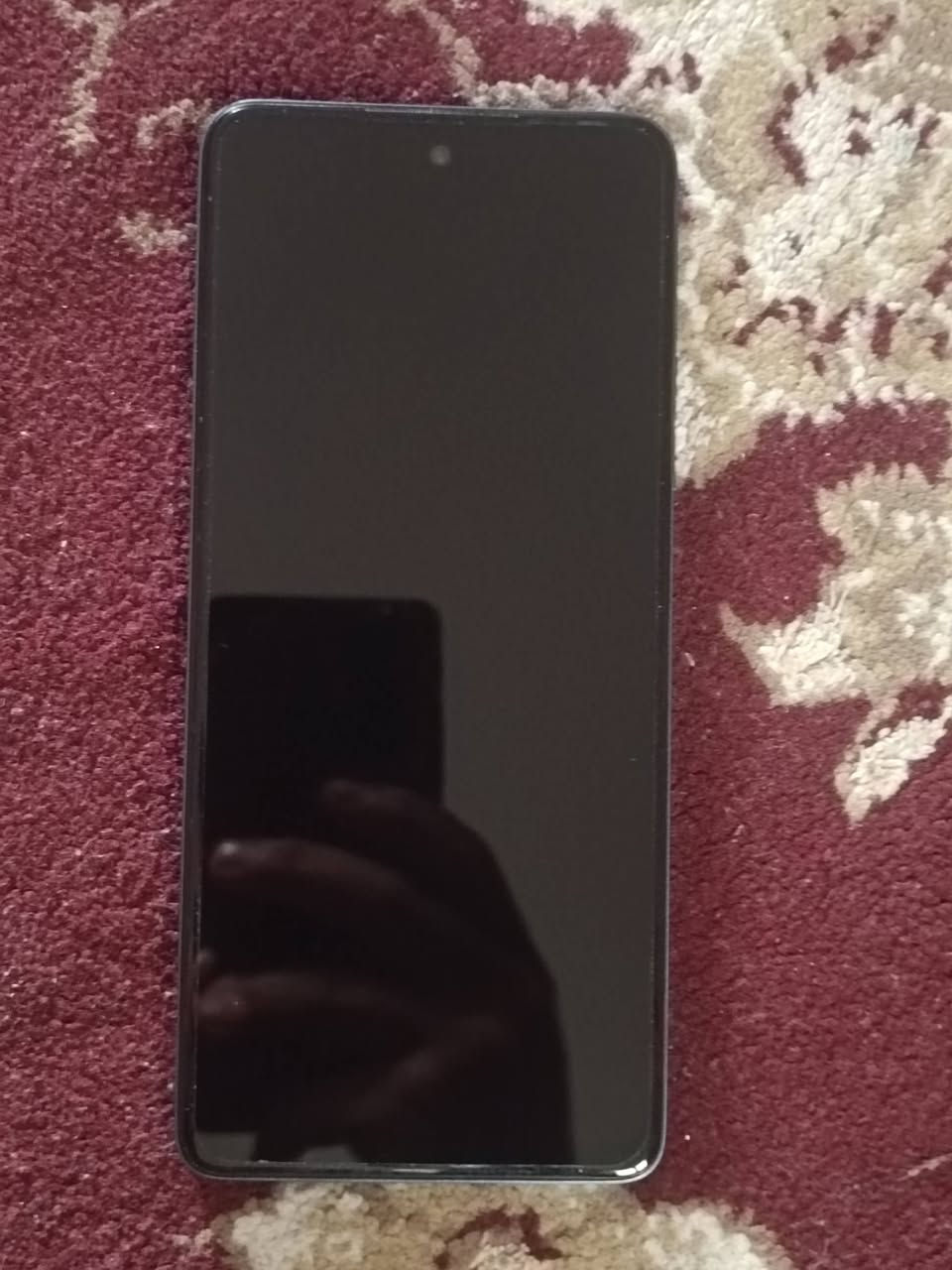 السلام عليكم جهاز للبيع  تكنو سبارك 10 برو الجهاز نضيف ومامستخدم هواي ذاكرته 256 وال عشوائيه8 والشاشه تدعم 90 هيرتز وبصمه جانبيه وبصمه وجه مكاني بغداد الدوره والسعر خاص رقمي ***********
