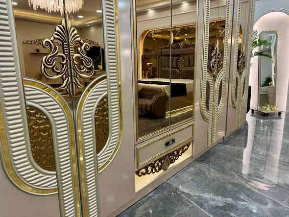 السلام عليكم 
غرفة نوم تركيه 

12 قطعه 

Hdf برغي وجوي 

جديده مشدوده مره وحده 

السعر مليون و550 

وترهم بلاقساط ع ماستر 

مكان الغرفه الرمادي 

***********
