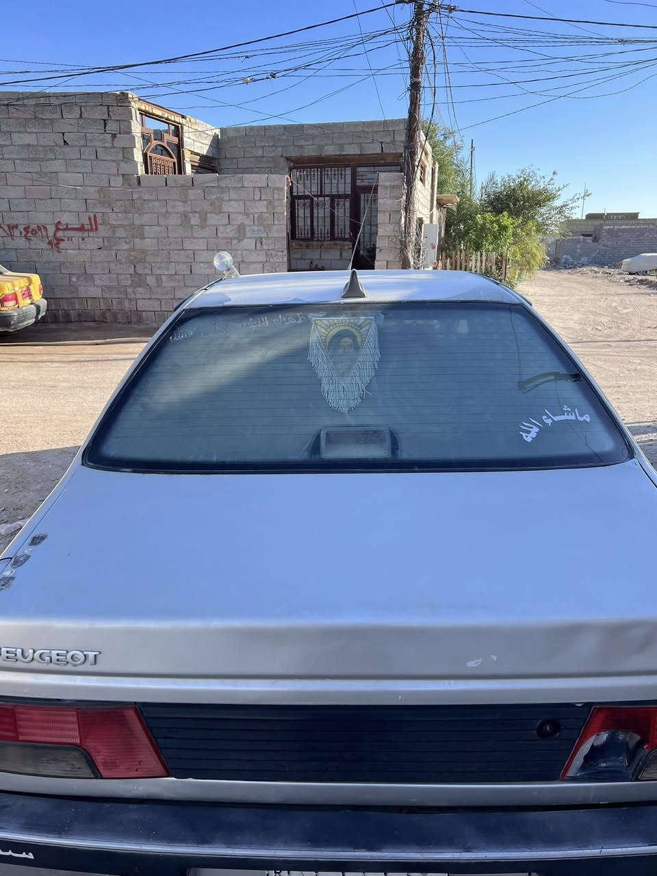 بيجو روى السياره للبيع التفاصيل خاص السياره حلوه
كدام  عينك *********** 

اتصل عله هاذه الرقم
