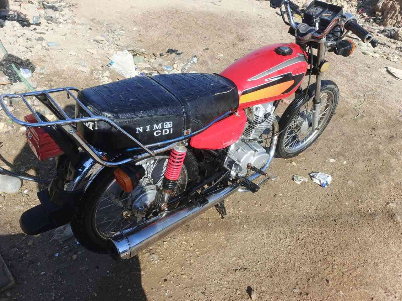 دراجة موديل 22نامة اوراق اصولي دراجة حلوة هاي كدامك بصورة العنوان ديوانية حي العسكري شارع ستين سعر 650 رقم الموبايل ***********+++***********
