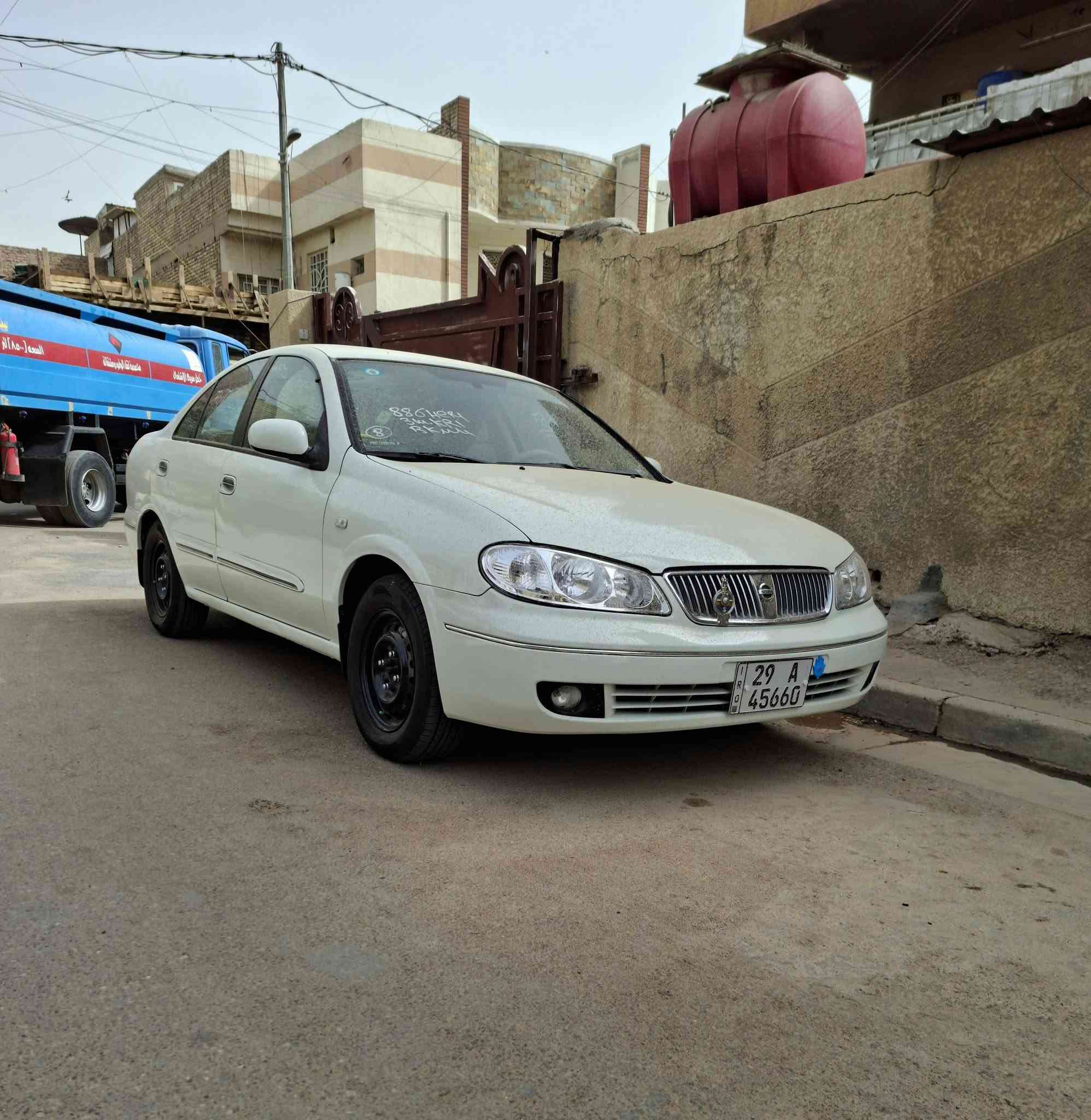 سلام عليكم نسيان سني ياباني 2007 سياره فول دخل صاج مكينه 1800 قبق اسود كير عادي سياره مابيه نقص برغي  المكان بغداد دولعي رقمي ***********
