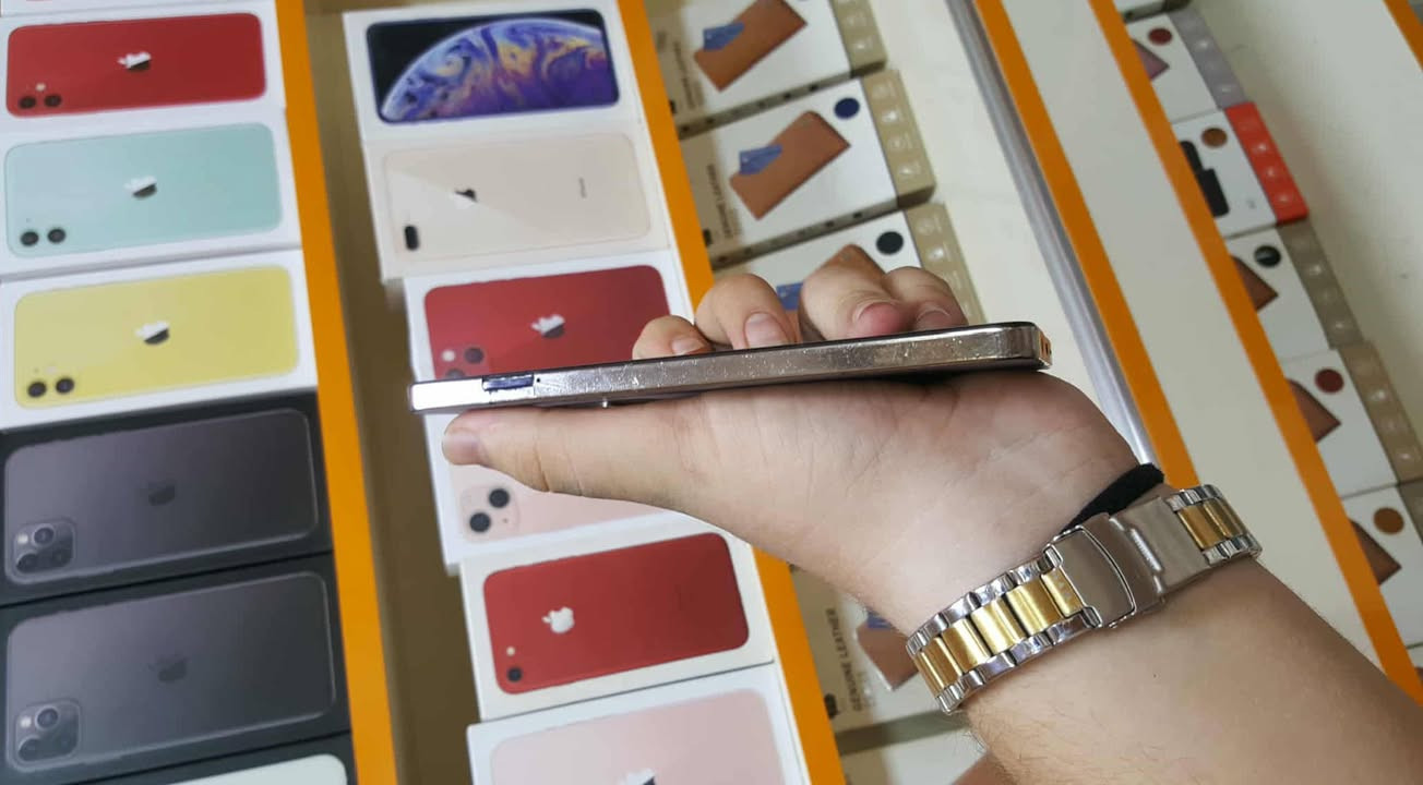 سلام عليكم جهاز انفنكس نوت 30 ابرو كله فول مواصفات بلادي ما مبدل اي قطعه
ذاكره 256 يشغل 90 فريم زلال جير سكوب زلال 
كامره 108 ميكا بسكل مثل كامرت ليفون يعني فول 
الماميه 32 ميكا 
بطاريه 5000 
جهاز فول مال العاب مال تصفح مال صور كلشي يرهم 
مكان رمادي تائميم شارع نخيل رقم 
*********** 
يرهم بيع او مراوس ملاحظه جهاز بدون ملحقات يجي ويا بس شاحنه
