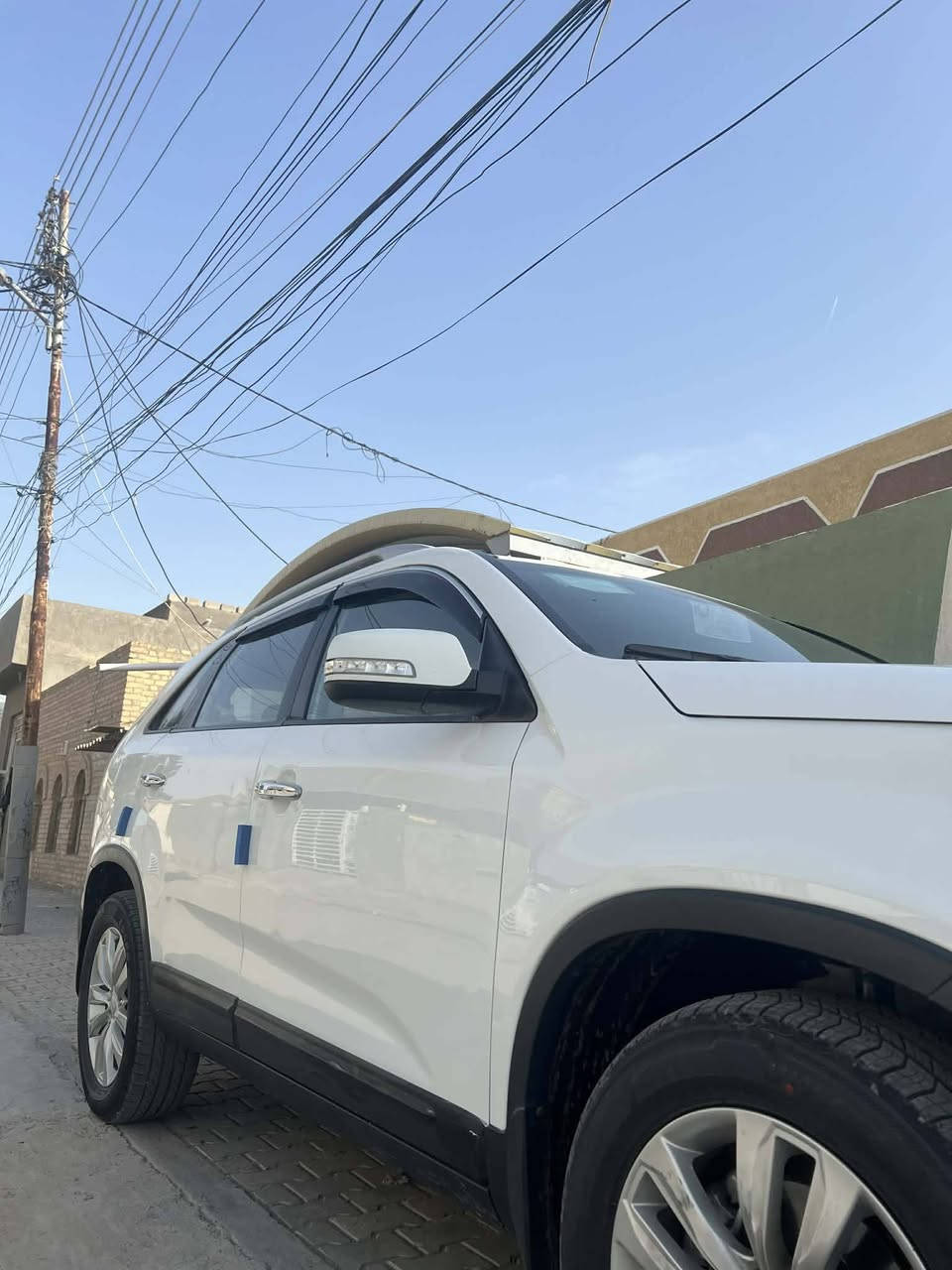 السلام عليكم
سورنتو موديل 2010 خليجي

محرك 4سلندر/2400

سبعه راكب

بانوراما سلايد

تخم تاير جديد

شاشه تاب اصليه

تحكم استيرن

حساسات خلفيه

اشاير بالمرأة

تبريد شغال ثلج

السيارة مكفولة ما عدا الباب الخلفي عكس السائق صبغ

السعر 140 وبيها مجال

العنوان بغداد تقاطع النهروان

رقم الهاتف ***********
