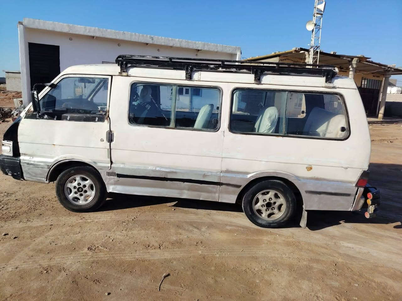 السلام عليكم شباب كيا بستا للبيع موديل 95 سنويه 27    السعر 27 وبيها مجال رقم ديالى   مستحقه التجفيد المكان  ديالى ناحيه العباره  للاستفسار اتصل على الرقم  ***********
