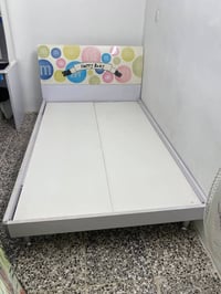 غرفه اطفال للييع 150 العنوان بغداد ساحه مظفر 07737552877