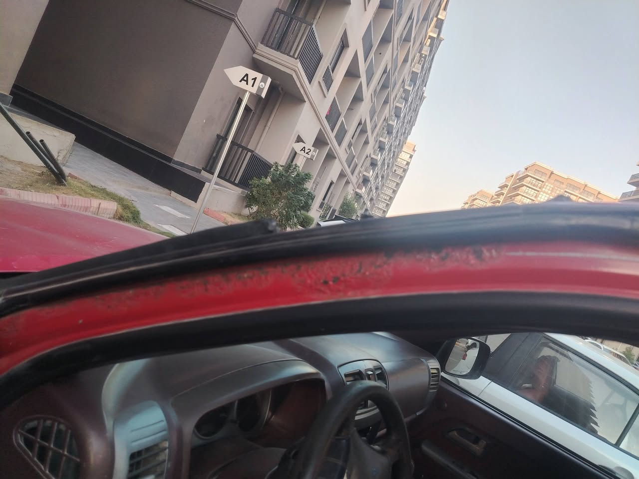 السلام عليكم بيكم كريت ويل ٢٠١٣ مكينة كير اكسل خير من الله
تخم تاير جواهة
صدر امامي خلفي جديد ماعدا الدبلات لامامية
سيارة حلوة. كاعدة
كهربائيات بلادية
رقم الدولي الجديد بأسمي بابل ثاني يوم التحويل 
. بيهة. ملاحضات
١.بور ستيرن
٢. باب السايق محتاج. تطبيك هاطل
٣.تبريد عاطل
٤.نقص دعامية خلفية
٥.بيهة خياسات كلش قليلة
مكاني بغداد حي الجهاد
***********
تجي تكلبهة وميكون خاطرك الة. طيب
السعر السعر ٤٨ قفل اكرر السيارة بلادية
