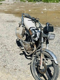 موطور للبيع ب 300وبيه مجال 07707119680