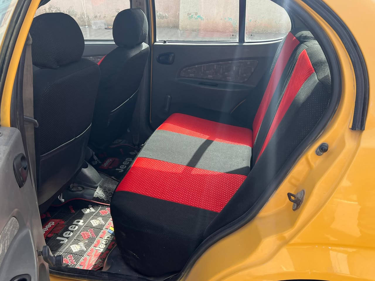 سلام عليكم طيبه مديل 2015 للبيع او مراوس حسب القناعه رقمها بغداد انكليزي باقي عل استلام مكفوله من الضربه بيها شخوط بسيطه كير محرك خير من الله شواصيها انضاف... السعر 38 وبيها مجال
مكاني كربلاء حي المهندسين 
***********
