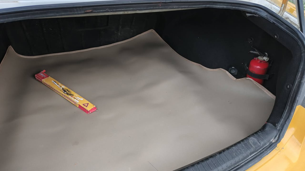 السلام عليكم سوناتا خليجي سياره جديده وجاهزه محرك كير كفاله تخم تاير حداديه محرك2000 رقم بغداد السعر ٩٠ وبيه مجال مكاني كوت ***********
