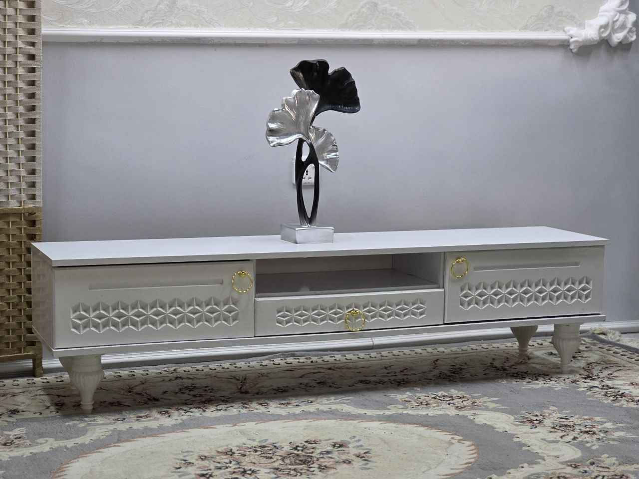 ✨ تصميم يخلي صالتك أرتب وأفخم ✨
📺 ميز بلازما عملي وأنيق
حجم أكبر + مساحة أوسع
مناسب للتلفزيونات الكبيرة 👌
📏 القياسات:
▪️ الطول: ١٦٠ سم
▪️ الارتفاع: ٤٠ سم
▪️ العمق: ٣٥ سم
💰 السعر: 75 دينار فقط 🔥
(سعر قوي مقابل القياس 👌)
🚚 التوصيل مجاني:
✔️ داخل بغداد
✔️ جميع المحافظات بغداد, العراق


**إذا كنت صاحب هذا الإعلان وتريد حذفه لأي سبب، رجاءا أرسل رسالة إلى الدعم الفني**