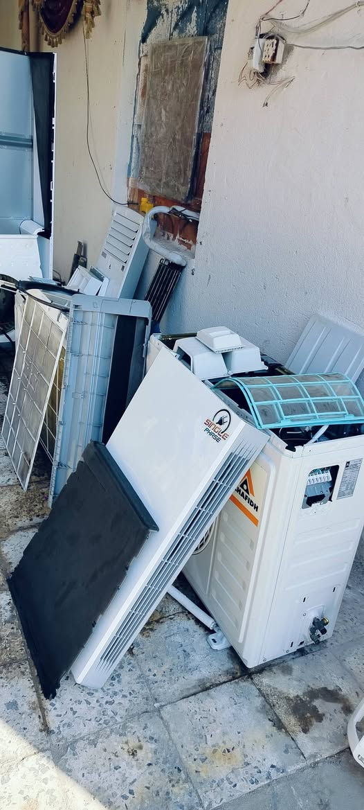 ورشة الحسن  تنصيب السبالت في القرنه والنواحي
عندك سبلت عطلان لا تحتار 🤔اتصل 📞والصيانه داخل بيتك *********** 
       🔴🔴🔴🔴🔴
👍نصب السبالت بضمان التنصيب والعمل ❄️❄️
💥فتح وغسل جميع انواع السبالت 
👍ليك وصيانه جميع انواع السبالت والمكيفات 
👍شحن غاز درجة اولى 
معالجة جميع الاعطال الكهربائيه 
للاتصال والمراسله على الارقام او مراسلة الصفحه
العمل في القرنه وجميع النواحي 
***********
