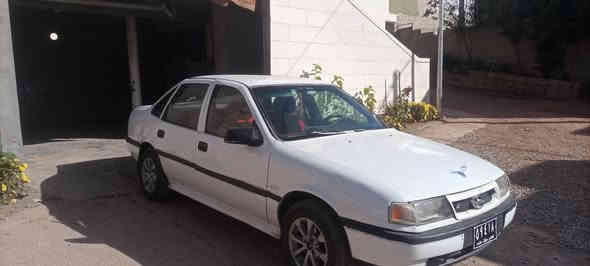 ئۆپڵ بۆفرۆشتن؟علوجە؟مەکینەی 16قایش باریکەگێرومەکینەی بئ عەیبە؟توندوتۆڵی باشە؟سبوغ عامە ناوشانی پێوەیتی؟نرخ 11وەرەقە؟لەکۆیەم؟*********** كويسينجاك
